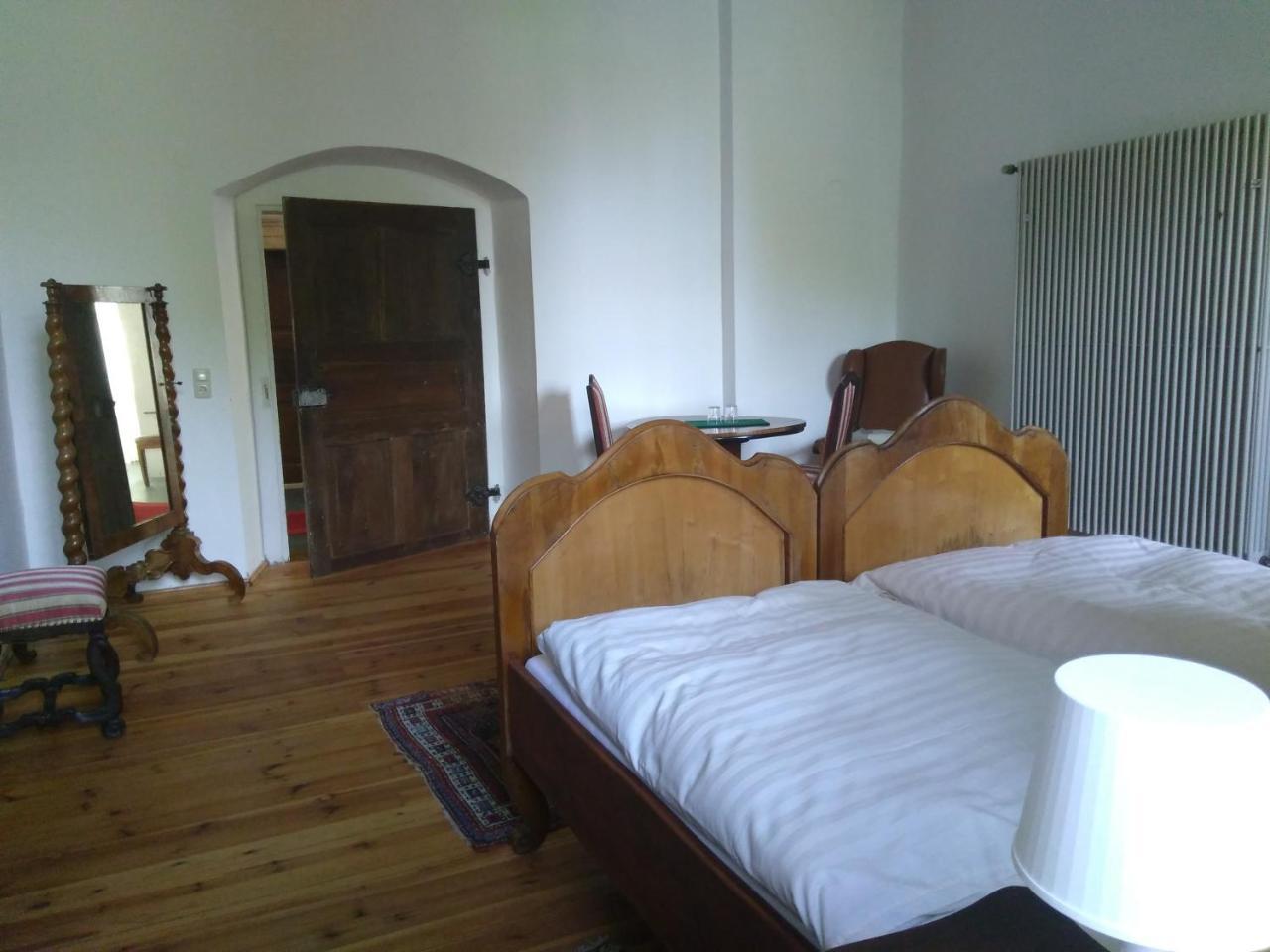 Ferienzimmer Im Schloss Burgpreppach エクステリア 写真